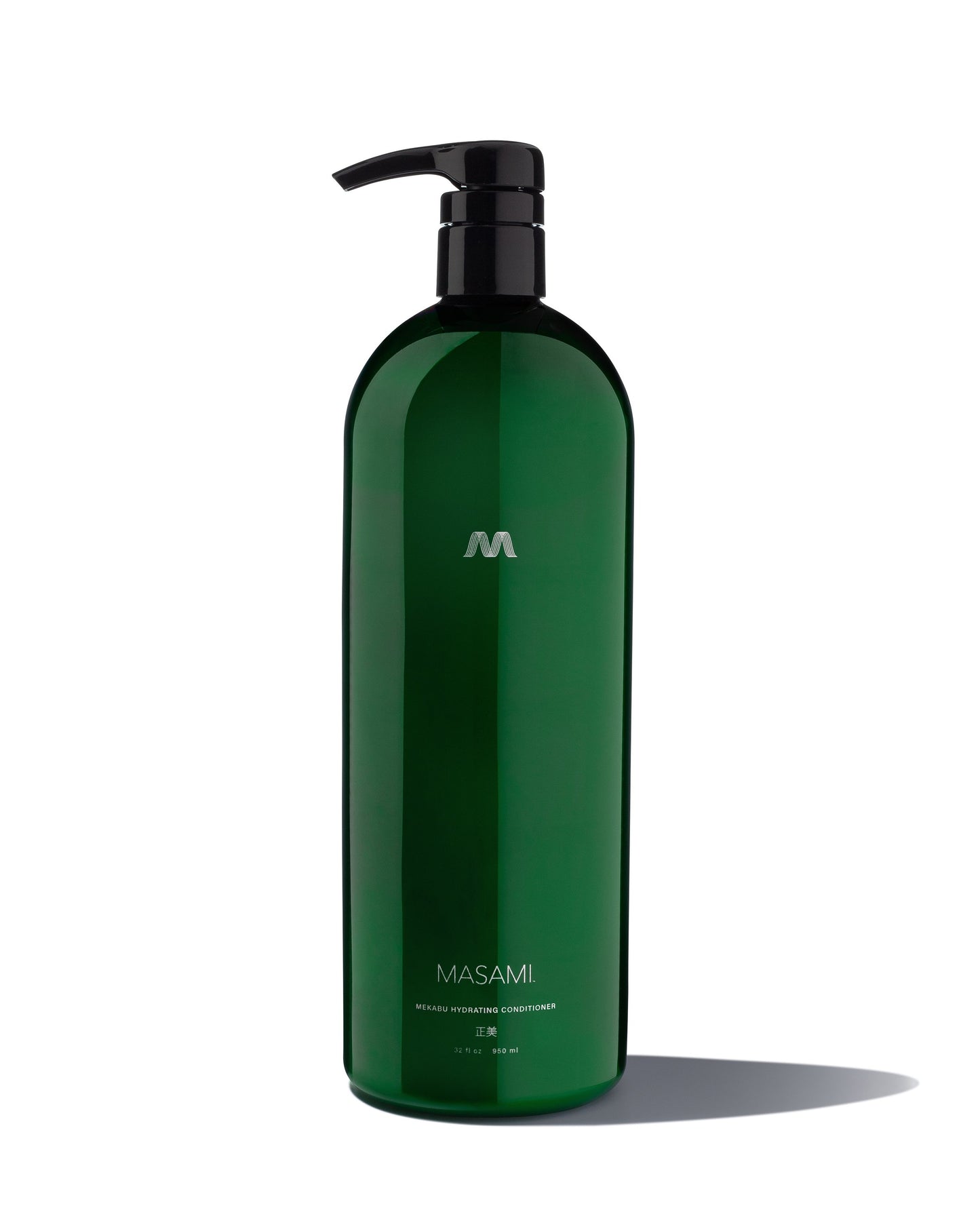 Green bottle with pump labeled 'MASAMI' on a white background