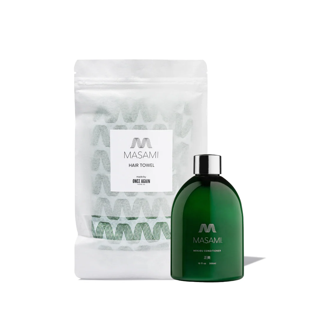 Green bottle and white pouch with 'MASAMI' branding on a white background